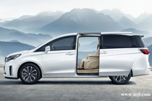 　　易八出行分享别克GL8商务租车的优势